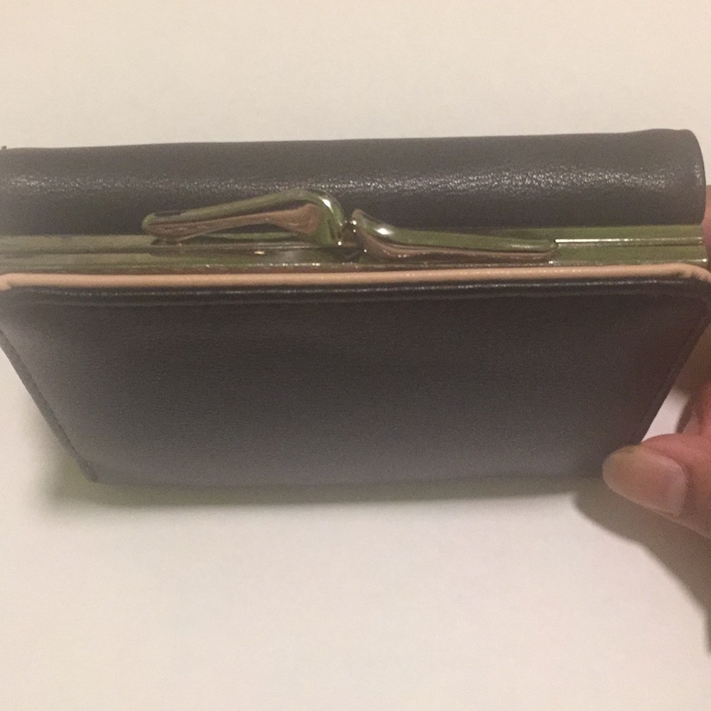 Wallet - Picture 3 of 8